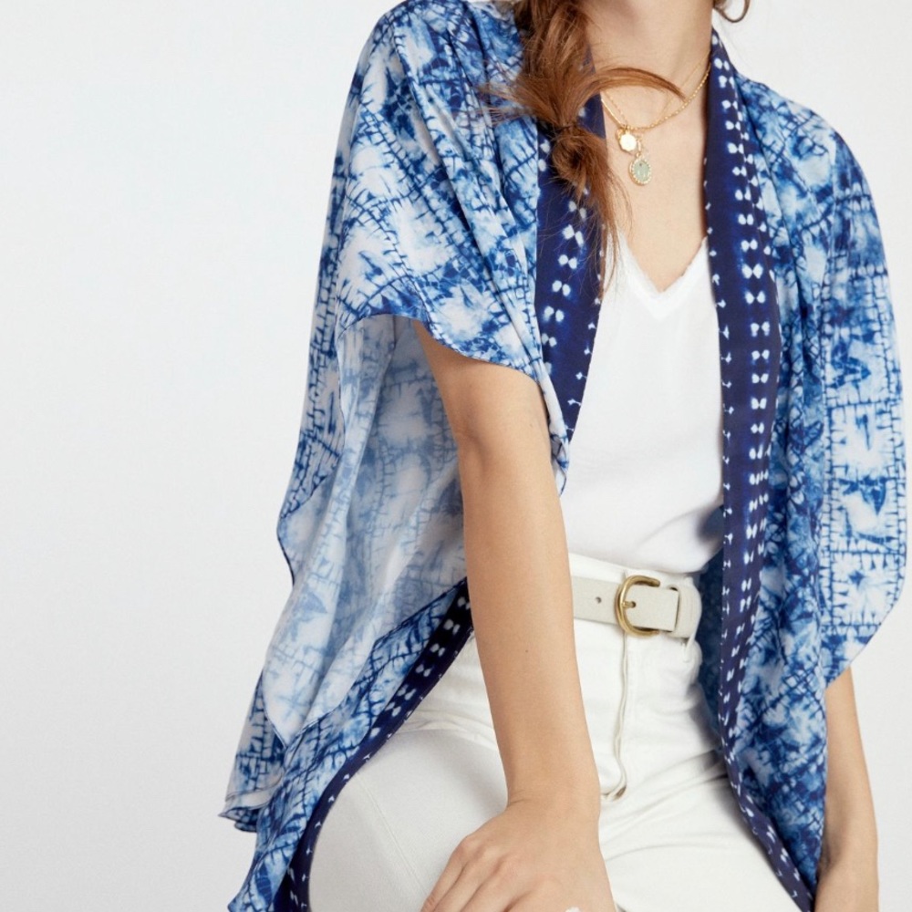‼️PRICE DROP TODAY‼️ Anthropologie Tate Blues Tie Dye Kimono💙